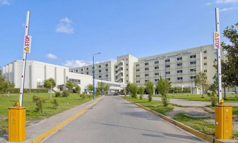 Πάτρα: Απελπιστική κατάσταση στο Πανεπιστημιακό νοσοκομείο - Έβαλαν ξανά κουβάδες και μπαλώματα στις πόρτες